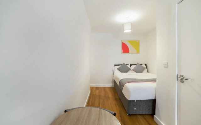 OYO Vincent Apartments