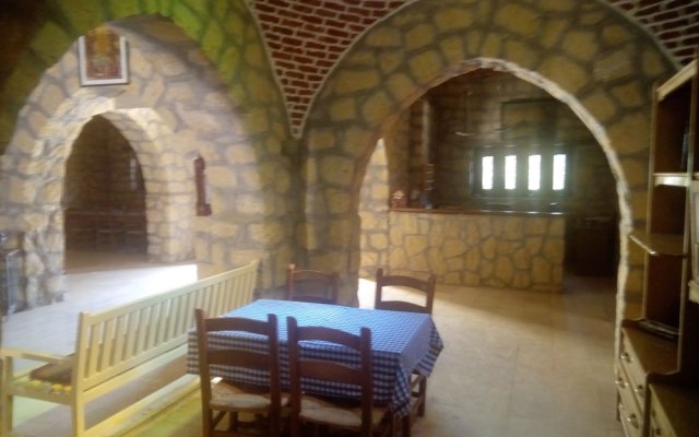 Aliyah Lodge