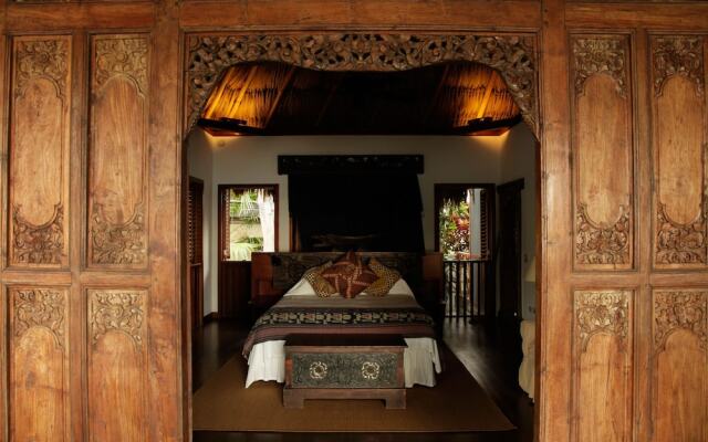 Turtle Inn by Francis Ford Coppola