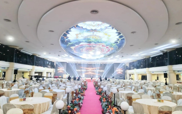 Pacific Palace Hotel