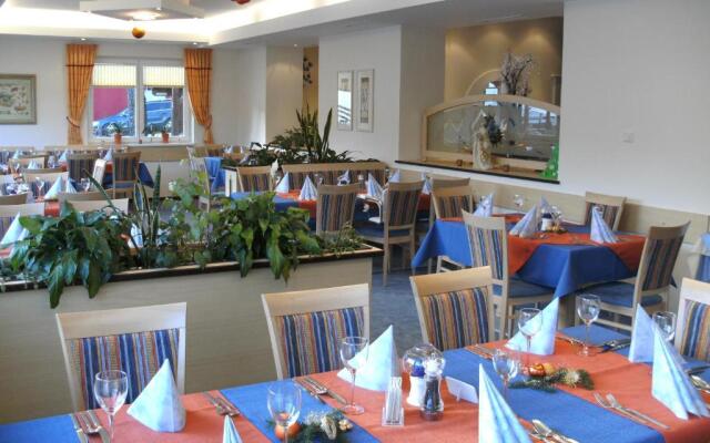 Sonneck Hotel -  Restaurant