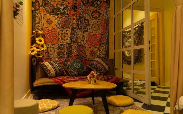 Domus Homestay - Peaceful But Equally Elegant Near old Quarter