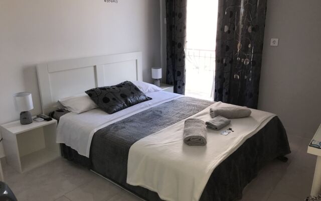 Agnoudas Guest House