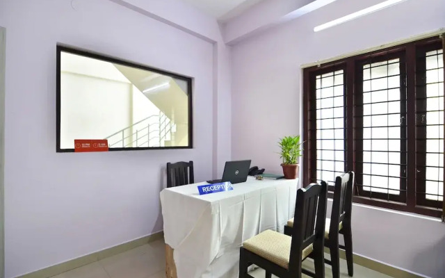 OYO 44093 Shanthi Residency