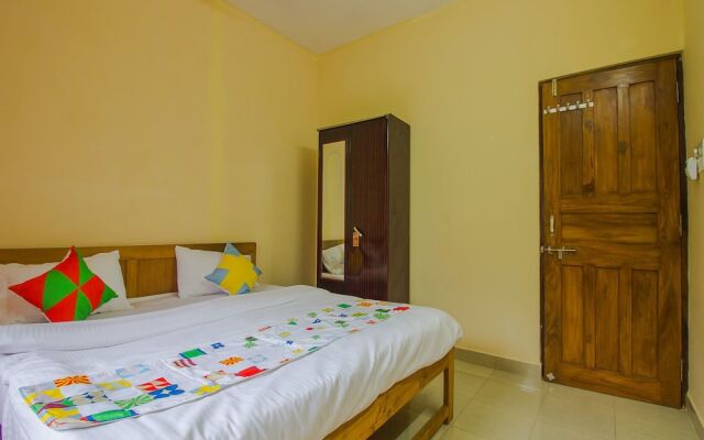 OYO 17370 Home Colorful 1BHK Calangute Beach