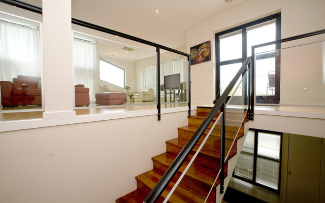 Villa De Marseilles - Melbourne