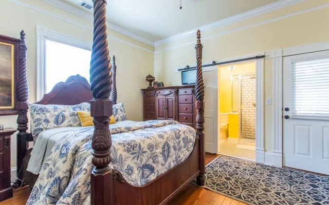The Social Goat Bed and Breakfast