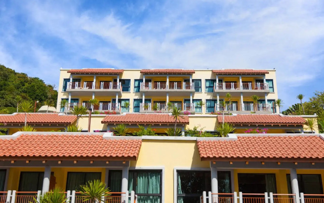 By The Sea Hotel