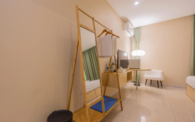 The President Hotel at Chokchai 4