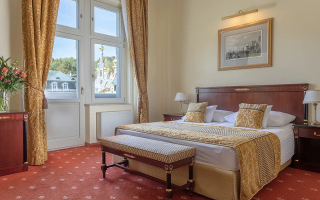 Savoy Westend Hotel