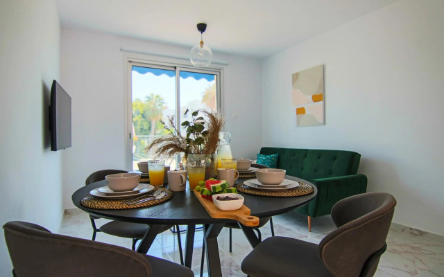 Phaedrus Living Seaside Luxury Flat Athina 21