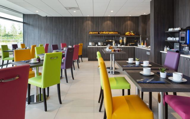 Hôtel Roi Soleil Prestige Plaisir - St Quentin