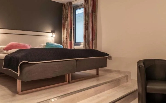 Melbu Hotel