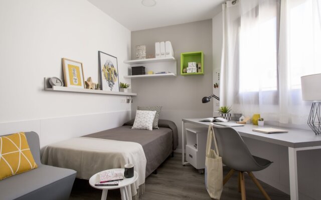 Residencia Universitaria Barcelona Diagonal - Campus Accommodation Hostel