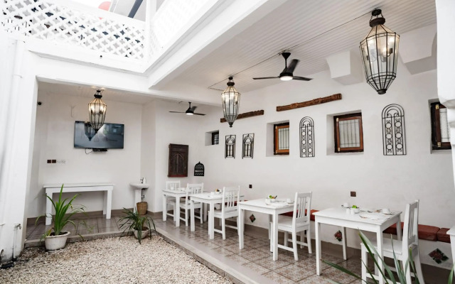 Zanzi House