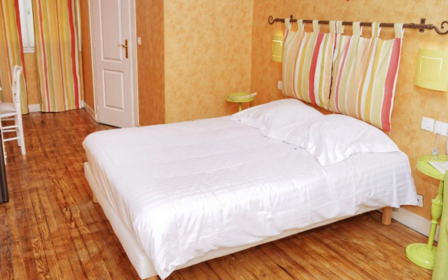 Logis Hotel Des Pyrenees Rest. La Pergola