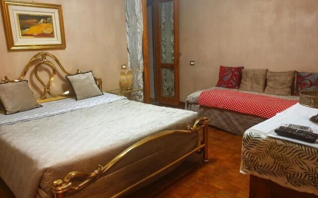 Villa Marisa bed breakfast and books