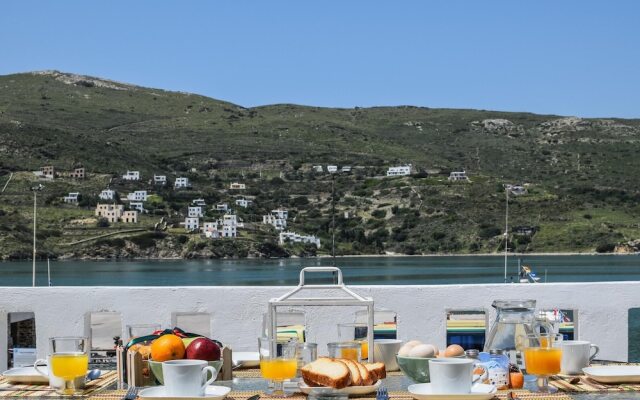 The Veranda of Gavrion - Deluxe Cycladic House