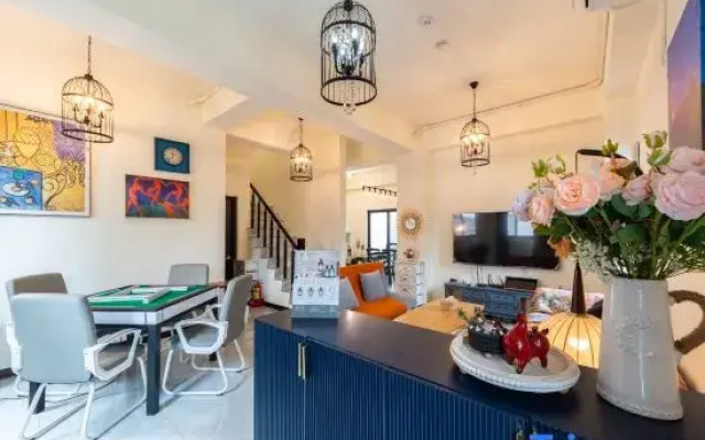 Giant Wings Homestay