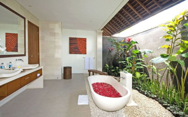Saba Villa