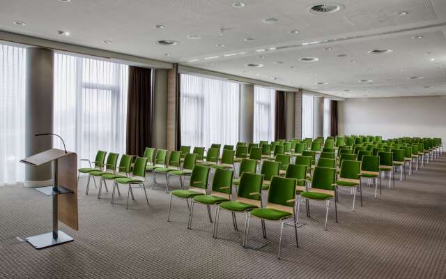 Intercityhotel Amsterdam Schiphol Airport