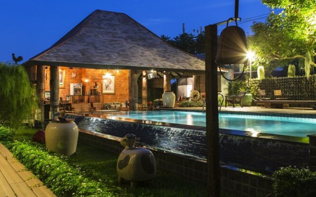 TikKlinsee Pool Villa Chiang Mai