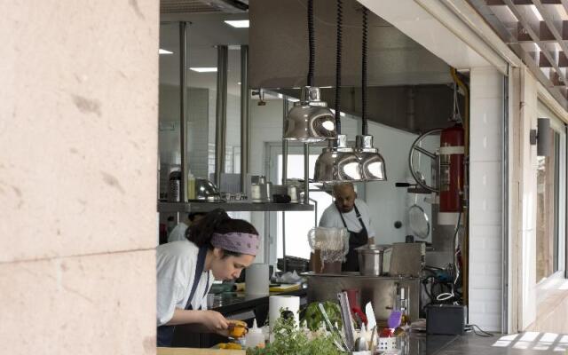 Casa dell'Arte Hotel of Arts & Leisure