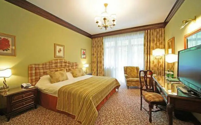 Grand Hotel Polyana Villas