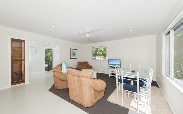 Box Beach Retreat, 29 Essendene Road,