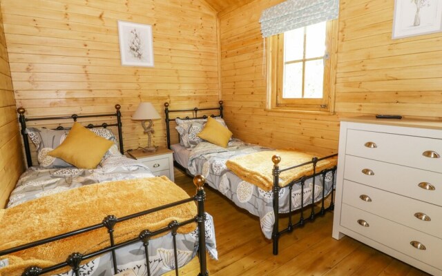 Acorn Lodge