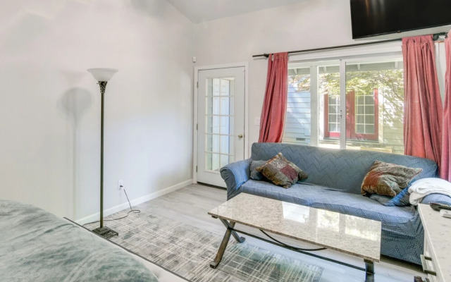 Chico Studio Near Cal State & Downtown