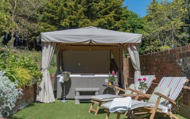 The Manor Coach House