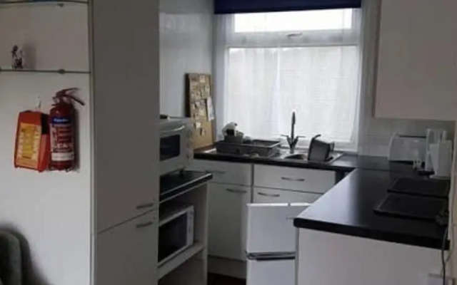 2 Bedroom Chalet Near the Beach