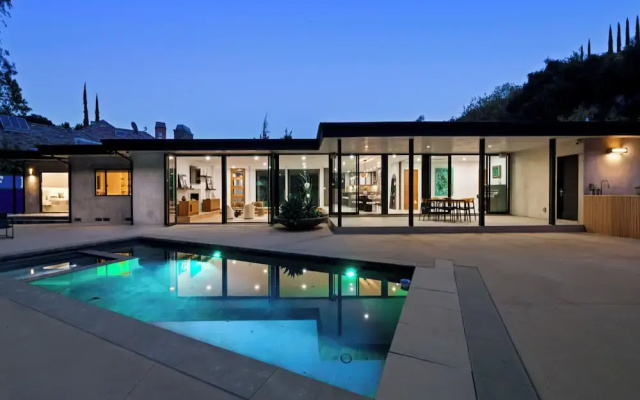 Valea Estate - Secluded Beverly Hills Retreat 1-acre Oasis