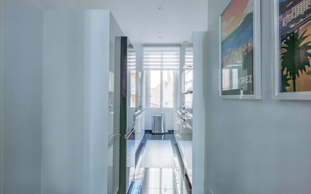 Luxury 2BR Apartment Near Le Vieux and Croisette