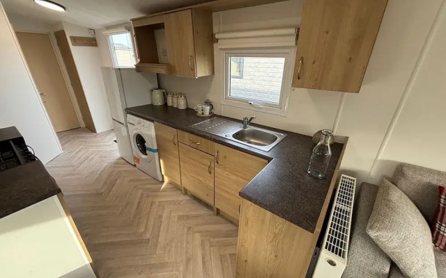 Cozy Coastal Caravan in Eyemouth