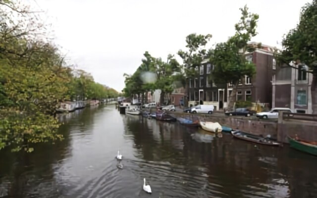 Stadhouderskade Apartment