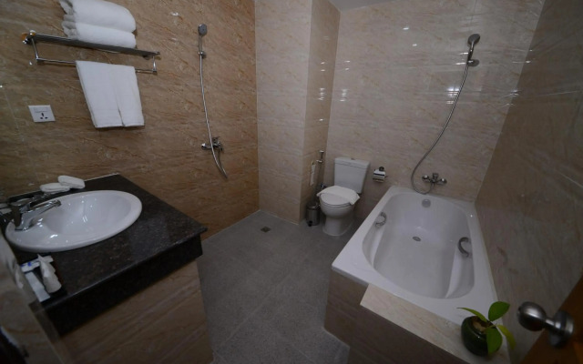 Silver Green Hotel Yangon
