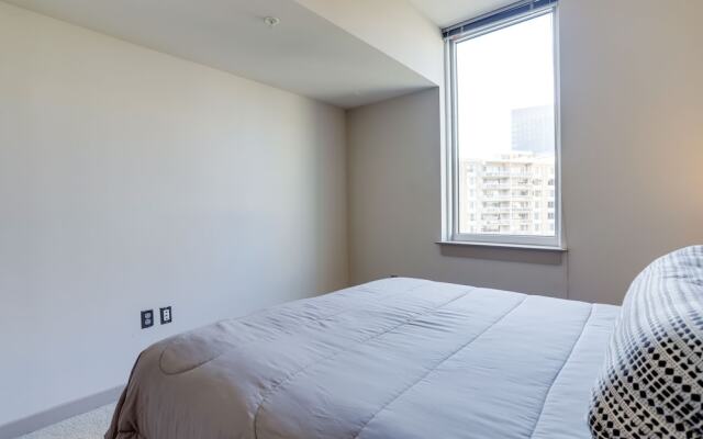 Trendy n Exclusive Apto at Crystal City