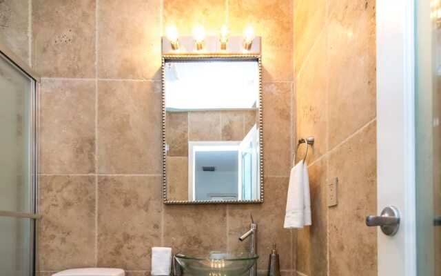 Roami at Villa Bella