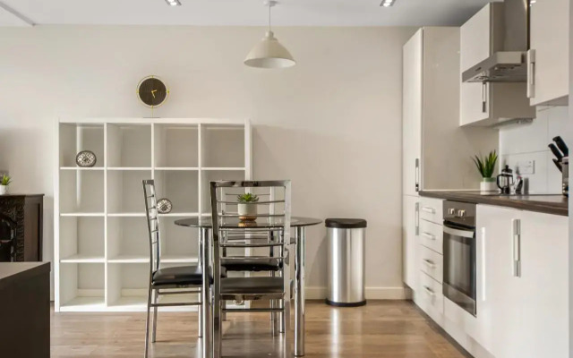 Hoxton Apartments by Mysquare