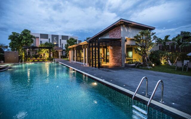 Cresco Hotel Buriram