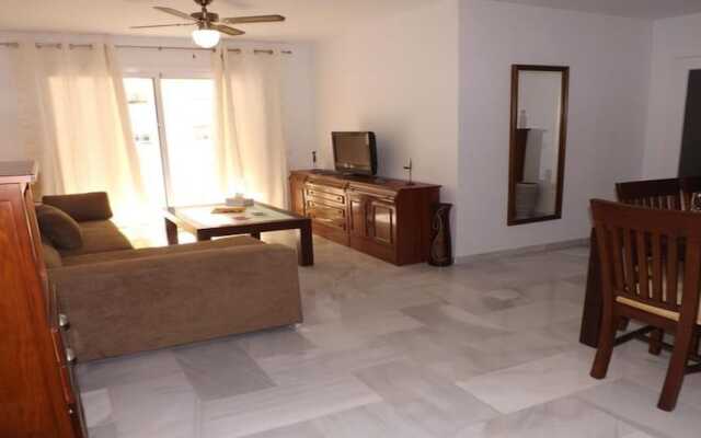 Apartment in Fuengirola - 104229