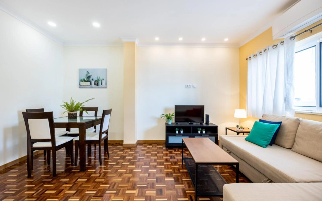 Urban City View Apartment