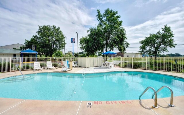 Knights Inn Burlington, NC