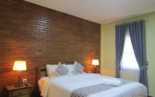 Nia Maretta House Syariah