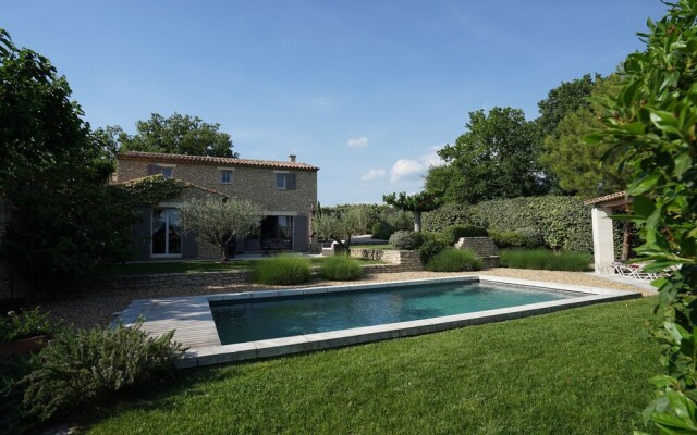 VILLAS DU LUBERON Le Mazet des Oliviers