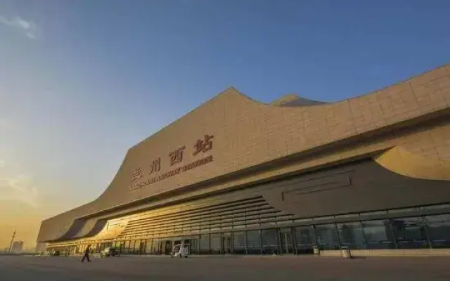 Rest Hotel (Lanzhou West Railway Station Lanzhou Old Street)