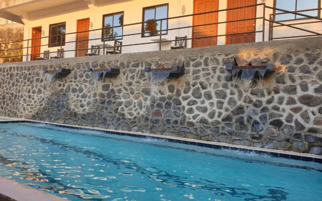 Raya Del Sol Dive Resort