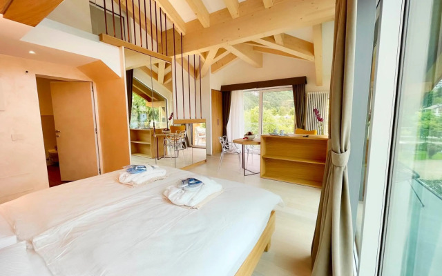 Alle Dolomiti Boutique Lake Hotel